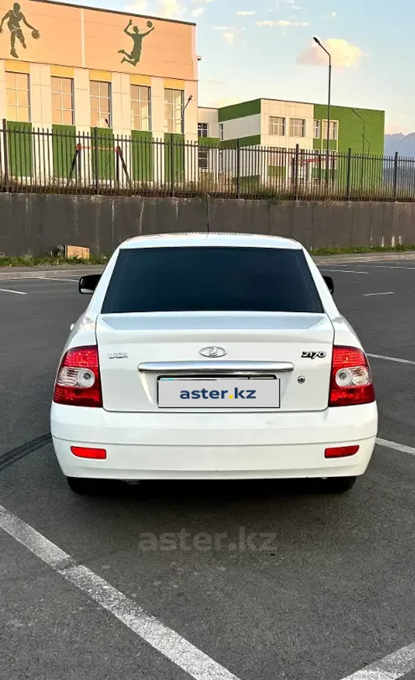 LADA (ВАЗ) Priora 2012 года за 2 000 000 тг. в Алматы