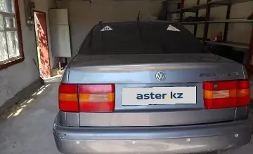 Volkswagen Passat 1994 года за 1 500 000 тг. в Караганда фото 4