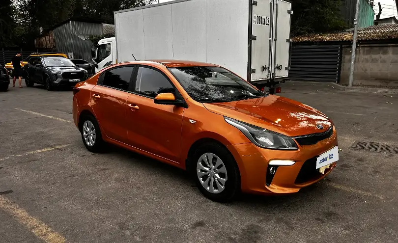 Kia Rio 2019 года за 4 000 000 тг. в Алматы фото 3
