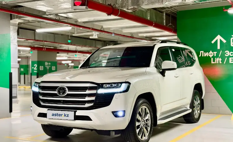 Toyota Land Cruiser 2024 года за 54 800 000 тг. в Астана фото 1