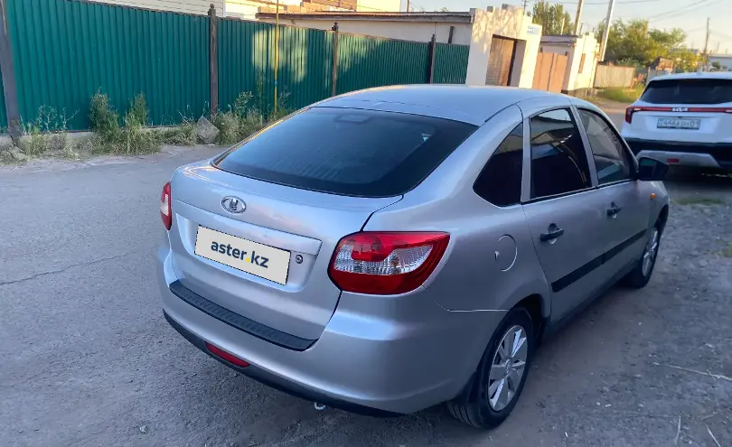 LADA (ВАЗ) Granta 2015 года за 2 000 000 тг. в Астана фото 4