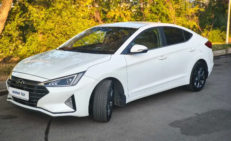 Hyundai Elantra 2019 года за 7 500 000 тг. в Алматы