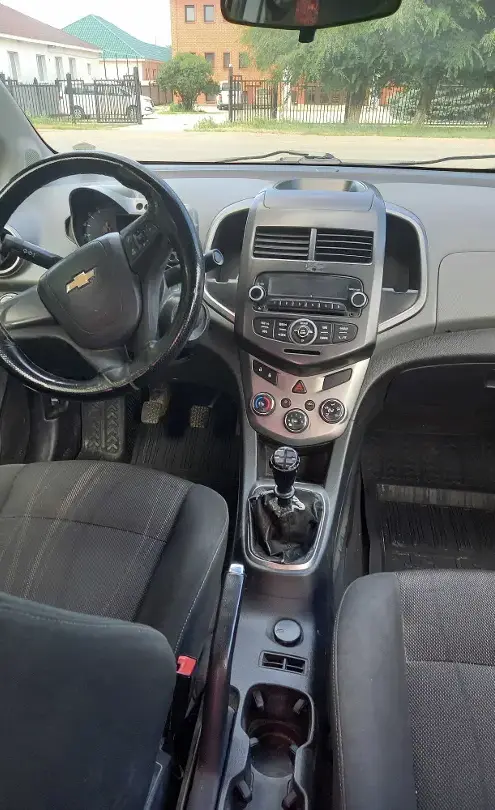 Chevrolet Aveo 2014 года за 2 200 000 тг. в Актюбинская область фото 5