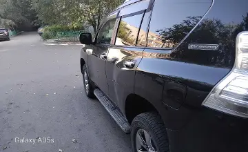Toyota Land Cruiser Prado 2011 года за 18 500 000 тг. в Семей