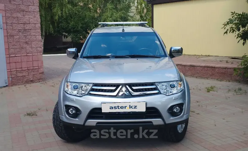 Mitsubishi Pajero Sport 2015 года за 14 700 000 тг. в Астана фото 2