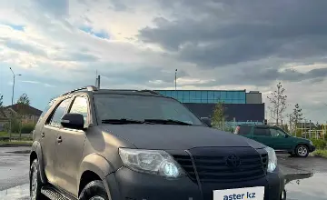 Toyota Fortuner 2014 года за 10 500 000 тг. в Астана фото 1