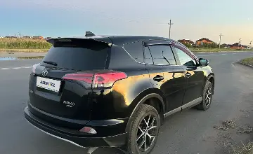 Toyota RAV4 2018 года за 10 000 000 тг. в Астана фото 4