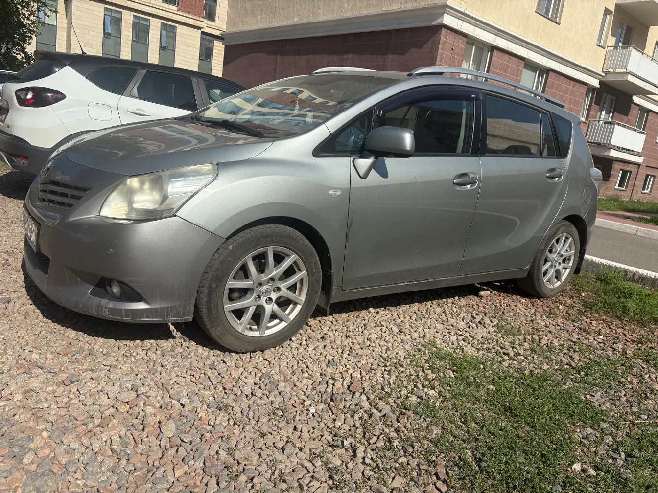 Toyota Verso, 2011