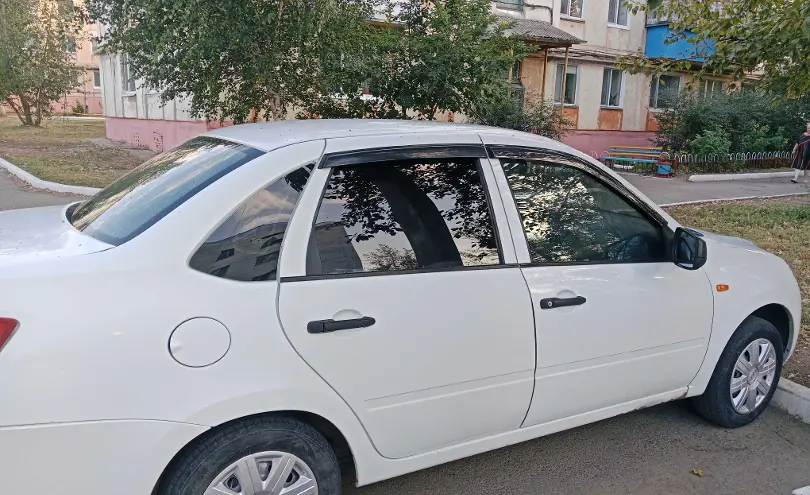 LADA (ВАЗ) Granta 2015 года за 1 950 000 тг. в Костанайская область фото 2