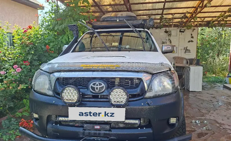 Toyota Hilux 2006 года за 10 000 000 тг. в Алматы фото 3