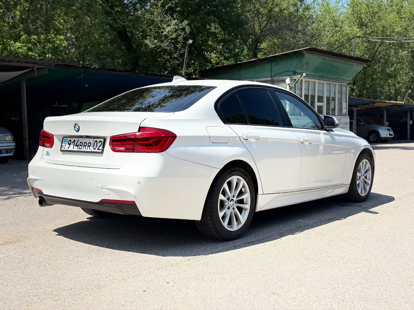 BMW 3 Series, 2016