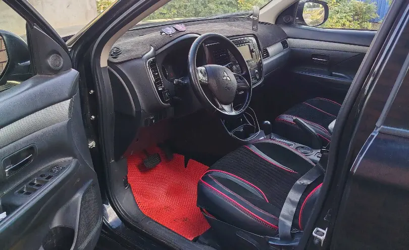 Mitsubishi Outlander 2013 года за 5 500 000 тг. в Актобе