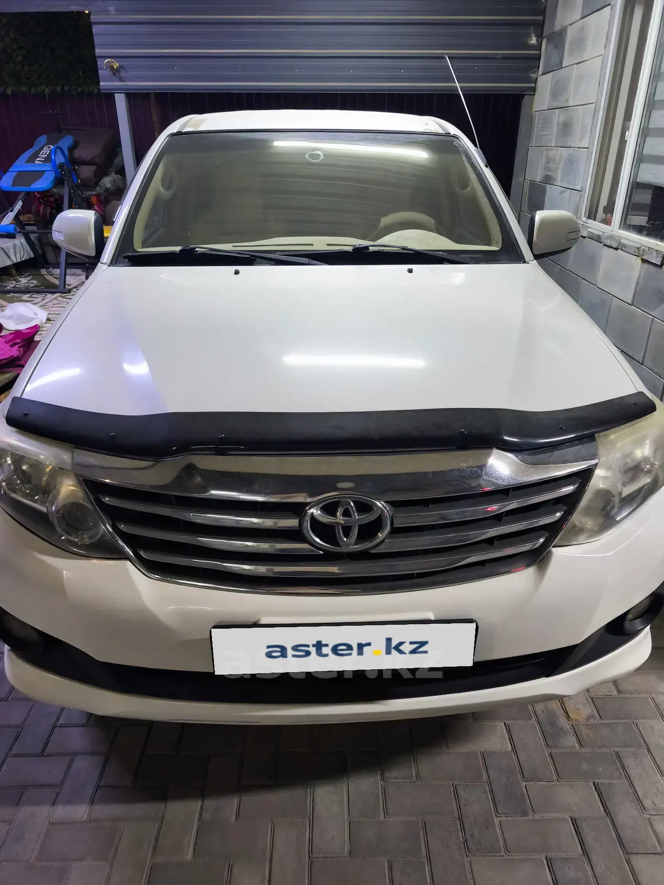 Toyota Fortuner, 2013