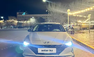 Hyundai Elantra 2023 года за 8 200 000 тг. в Алматы фото 3