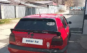 Volkswagen Golf 1995 года за 1 500 000 тг. в Алматы фото 4