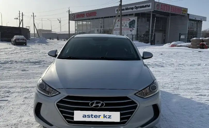 Hyundai Elantra 2018 года за 7 500 000 тг. в Астана фото 3