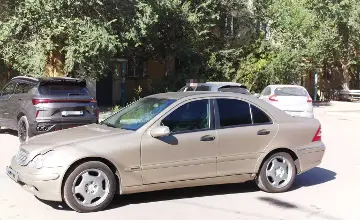 Mercedes-Benz C-Класс 2002 года за 2 000 000 тг. в Актобе фото 1