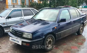 Volkswagen Vento 1992 года за 1 100 000 тг. в Уральск фото 2