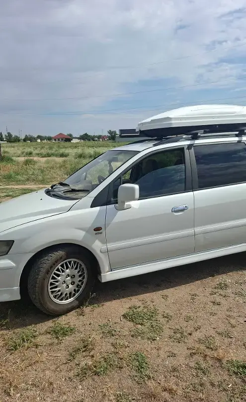Mitsubishi Chariot 1999 года за 3 200 000 тг. в Алматы фото 4