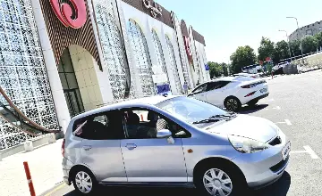 Honda Jazz 2002 года за 3 000 000 тг. в Шымкент фото 2