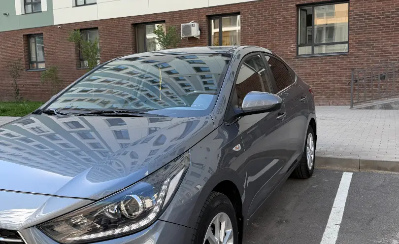 Hyundai Accent 2019 года за 6 500 000 тг. в Астана фото 2