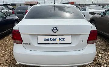 Volkswagen Polo 2015 года за 4 650 000 тг. в Астана фото 3