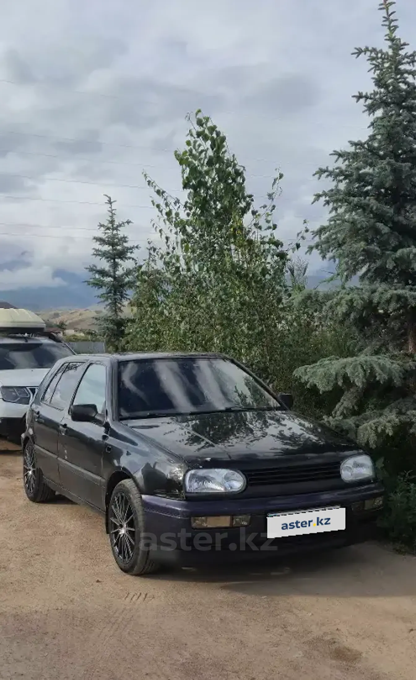 Volkswagen Golf 1993 года за 840 000 тг. в Шымкент фото 1
