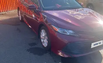 Toyota Camry 2020 года за 10 000 000 тг. в Экибастуз фото 2