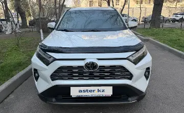Toyota RAV4 2023 года за 18 000 000 тг. в Алматы