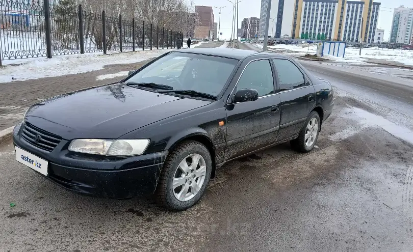 Toyota Camry 1999 года за 2 000 000 тг. в Астана