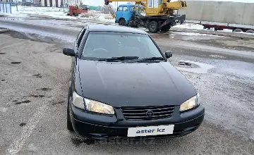 Toyota Camry 1999 года за 2 000 000 тг. в Астана фото 2