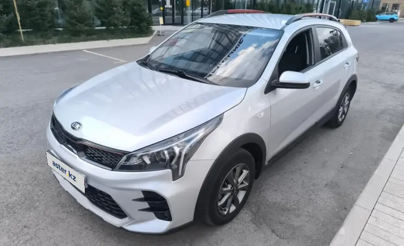 Kia Rio 2021 года за 7 500 000 тг. в Астана