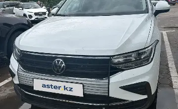 Volkswagen Tiguan 2021 года за 9 500 000 тг. в Астана фото 1