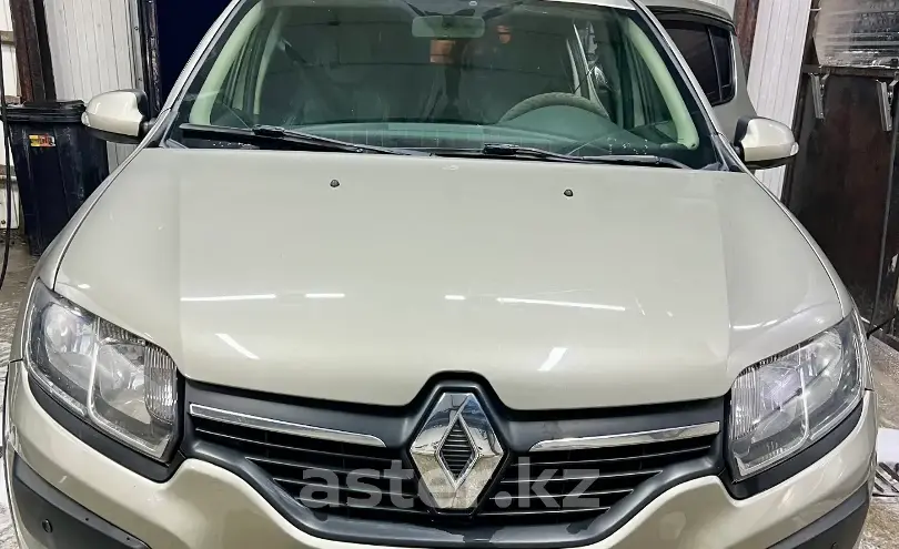 Renault Sandero 2017 года за 4 000 000 тг. в Астана