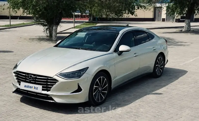 Hyundai Sonata 2023 года за 11 000 000 тг. в Астана