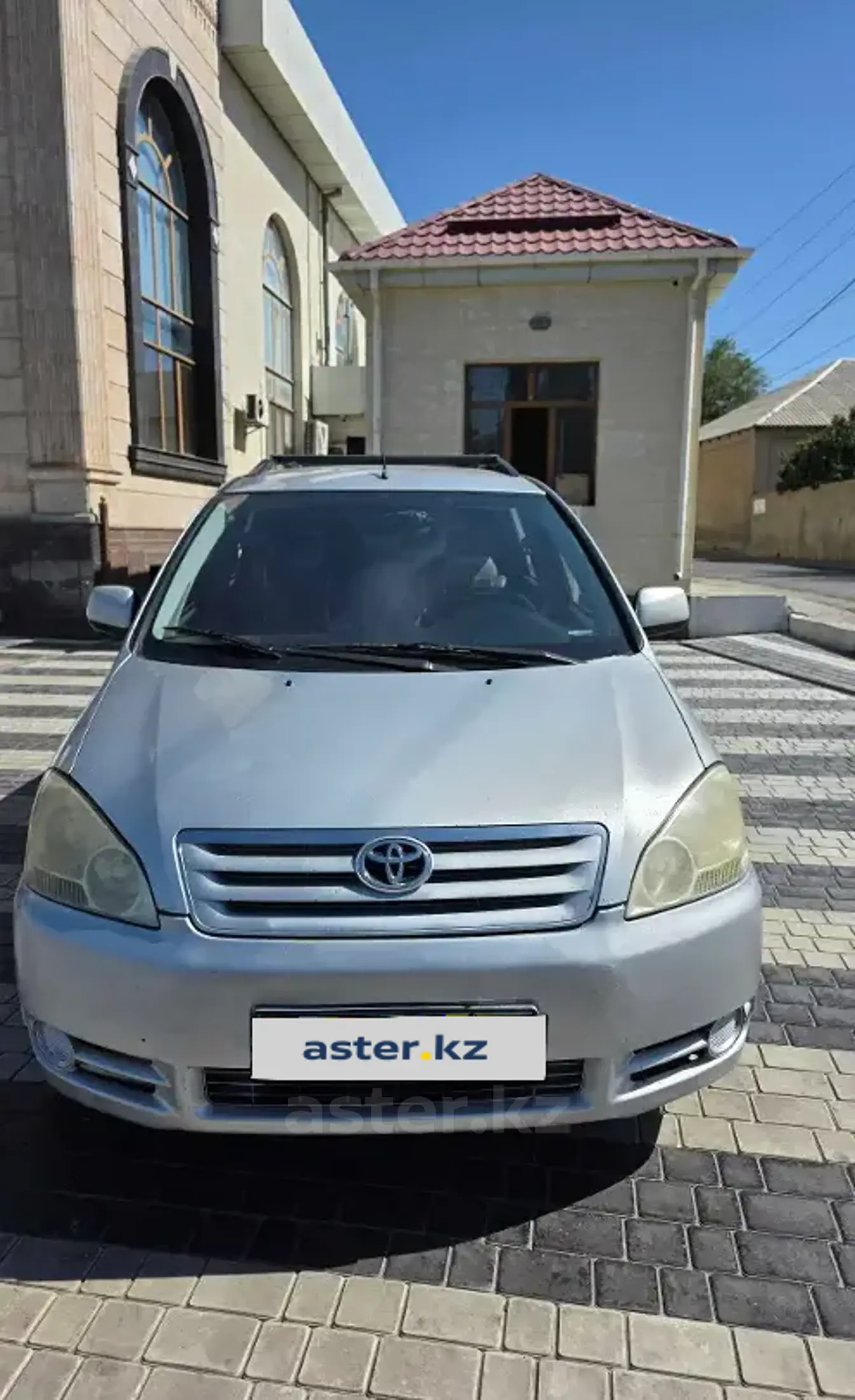 Toyota Avensis Verso 2003 года за 4 950 000 тг. в Шымкент фото 1