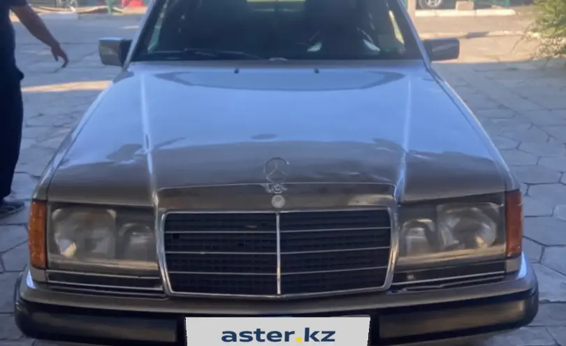 Mercedes-Benz E-Класс 1992 года за 1 500 000 тг. в Талдыкорган фото 2