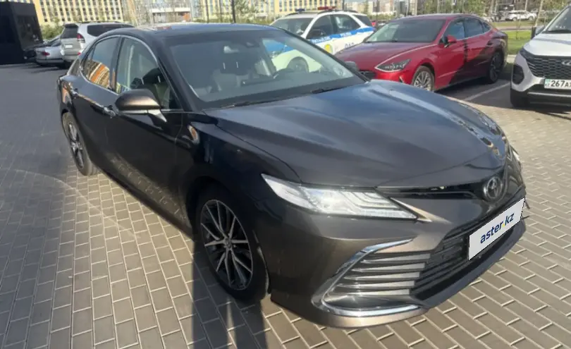 Toyota Camry 2022 года за 17 500 000 тг. в Астана фото 3