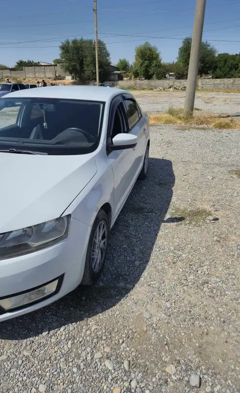 Skoda Rapid 2015 года за 3 700 000 тг. в Шымкент фото 2