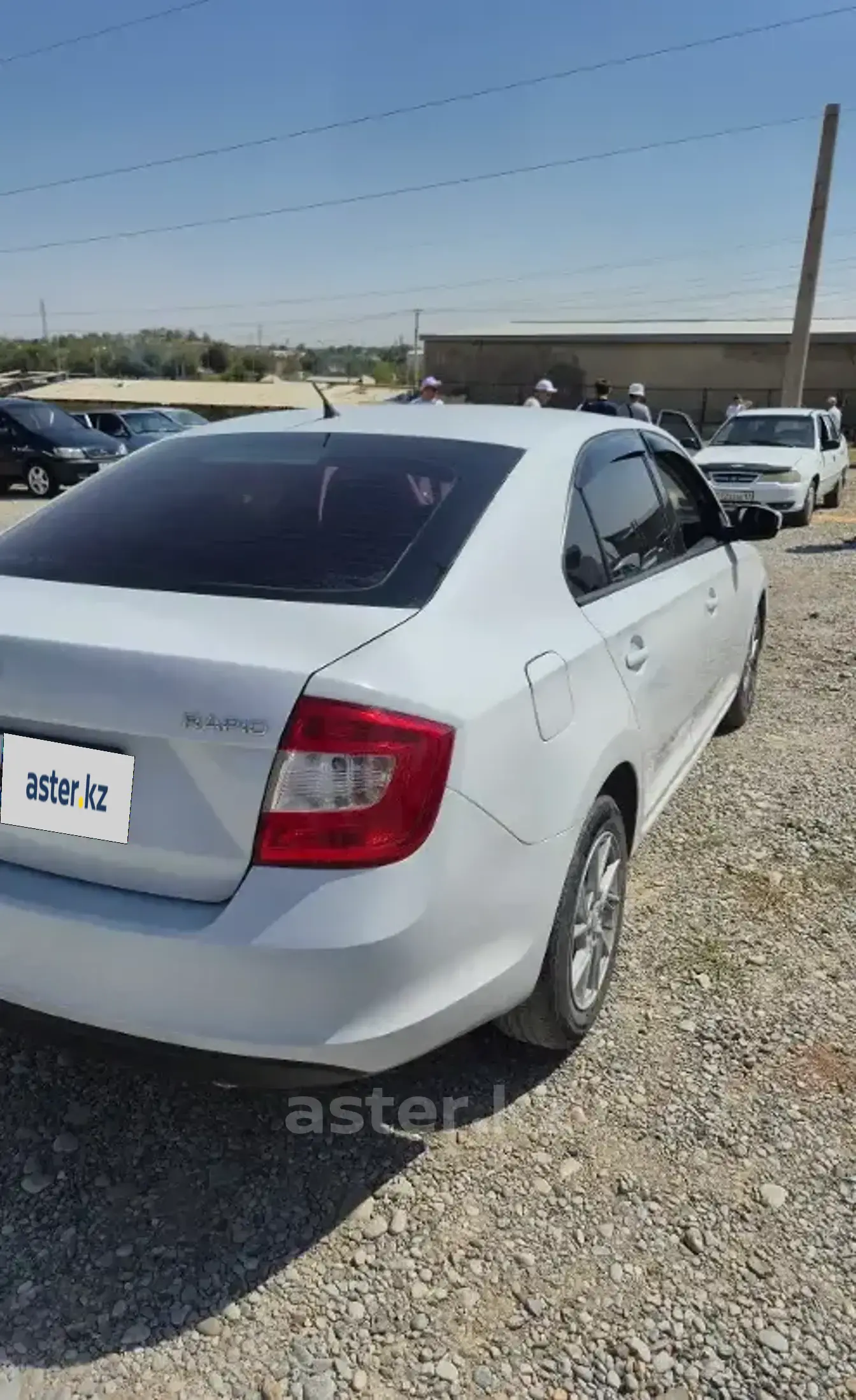 Skoda Rapid 2015 года за 3 700 000 тг. в Шымкент фото 3