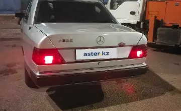Mercedes-Benz E-Класс 1992 года за 1 700 000 тг. в Семей фото 2