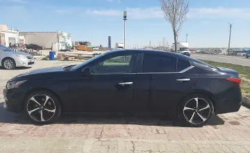 Nissan Altima 2019 года за 9 999 999 тг. в Мангистауская область