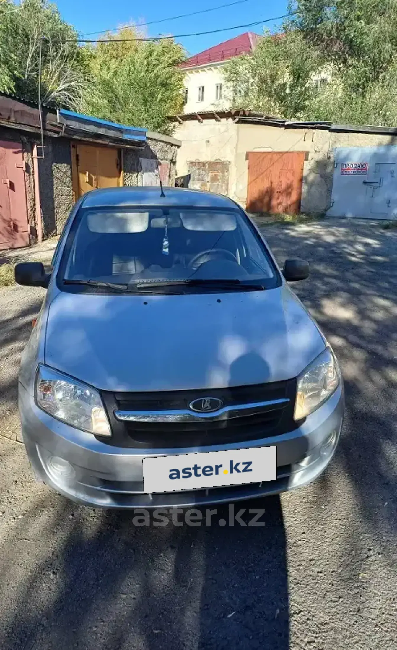 LADA (ВАЗ) Granta 2013 года за 2 350 000 тг. в Караганда фото 3