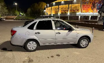 LADA (ВАЗ) Granta 2013 года за 1 900 000 тг. в Алматы фото 3