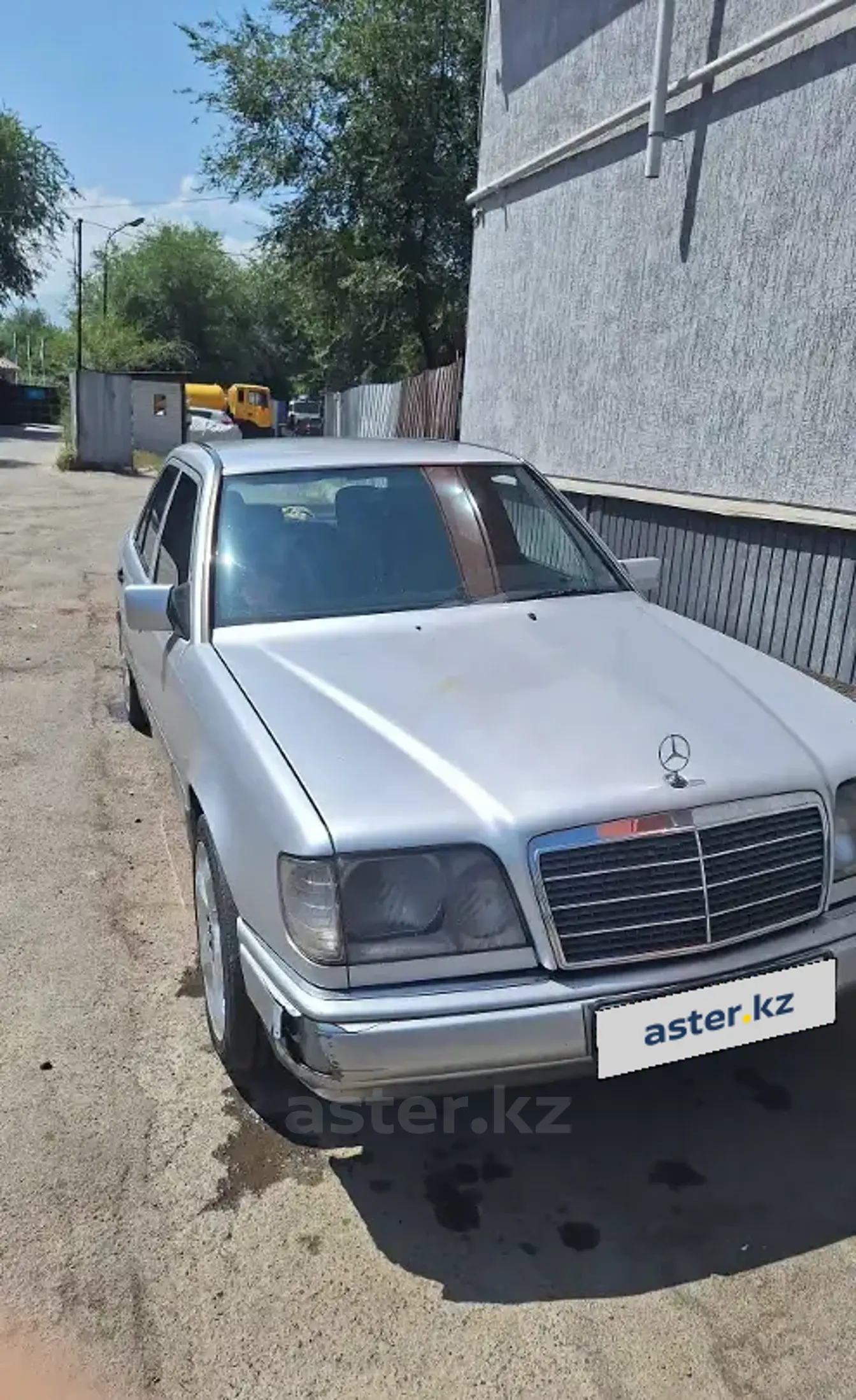 Mercedes-Benz E-Класс 1994 года за 900 000 тг. в Алматы фото 2