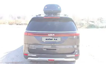 Kia Carnival 2023 года за 18 000 000 тг. в Восточно-Казахстанская область фото 2