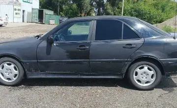 Mercedes-Benz C-Класс 1995 года за 800 000 тг. в Усть-Каменогорск фото 4