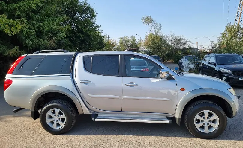 Mitsubishi L200 2008 года за 8 900 000 тг. в Алматы фото 2