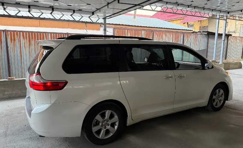 Toyota Sienna 2016 года за 14 500 000 тг. в Алматы фото 4