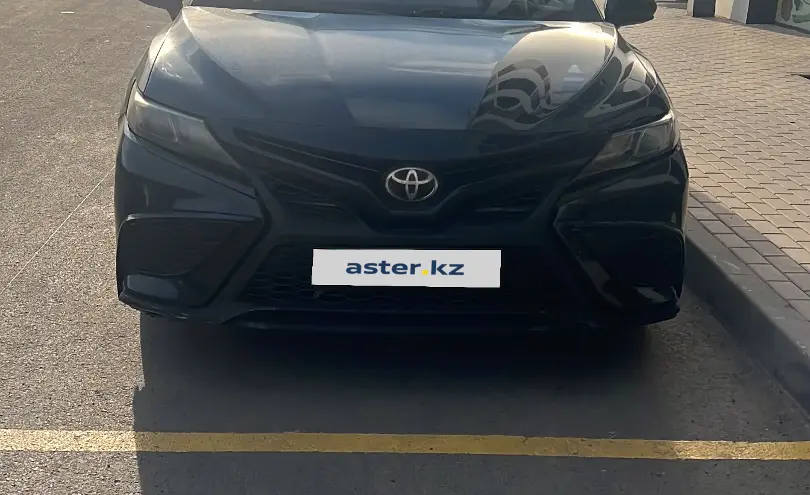 Toyota Camry 2021 года за 10 000 000 тг. в Астана
